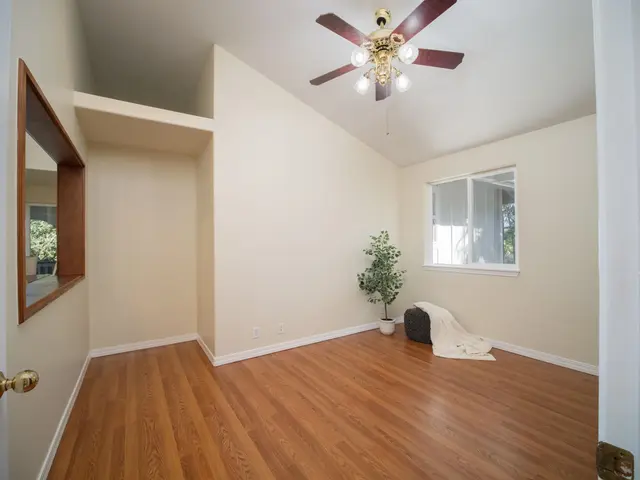 Listing Image for 1091 Ulele St 18 of 50
