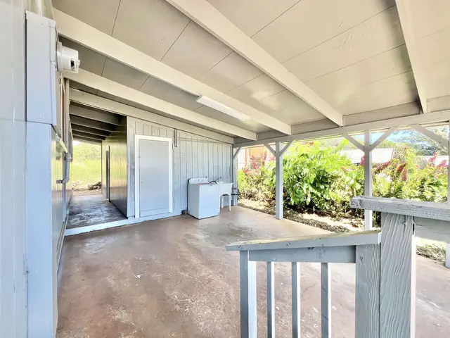Listing Image for 275 Ala Malama Ave 19 of 22