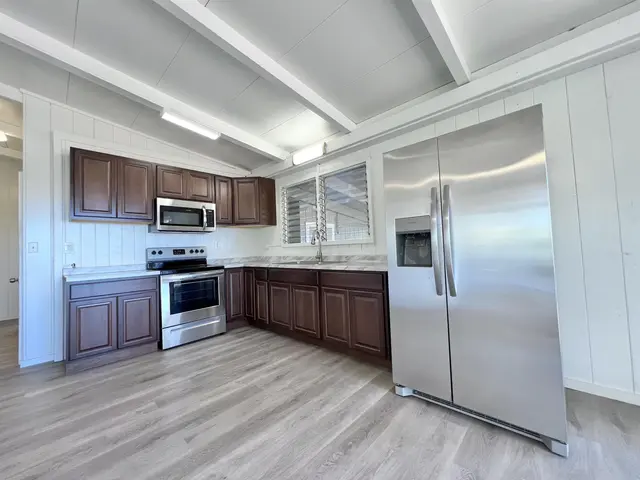 Listing Image for 275 Ala Malama Ave 2 of 22