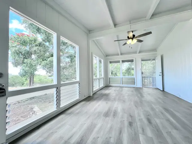 Listing Image for 275 Ala Malama Ave 6 of 22