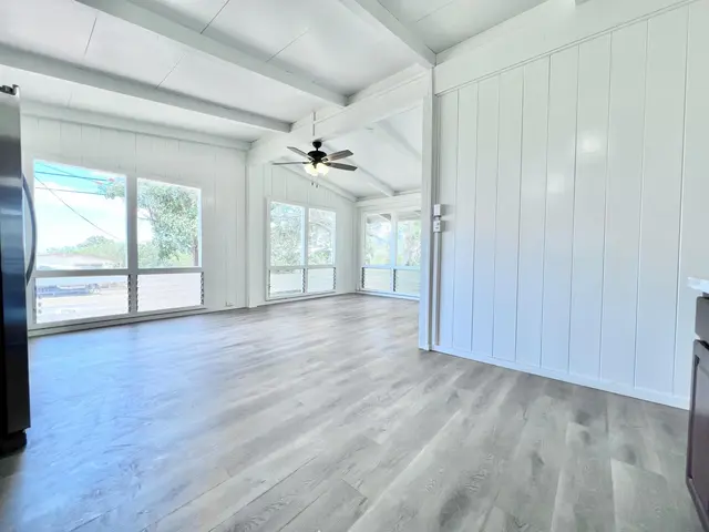 Listing Image for 275 Ala Malama Ave 7 of 22