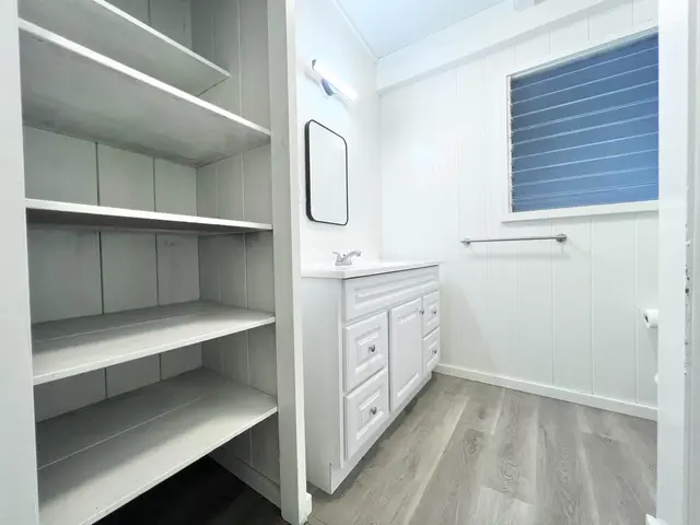 Listing Image for 275 Ala Malama Ave 8 of 22