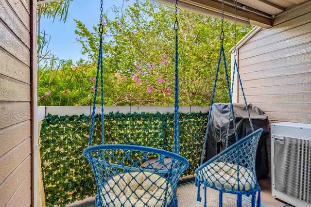 Listing Image for 140 Uwapo Rd 15-204 20 of 23