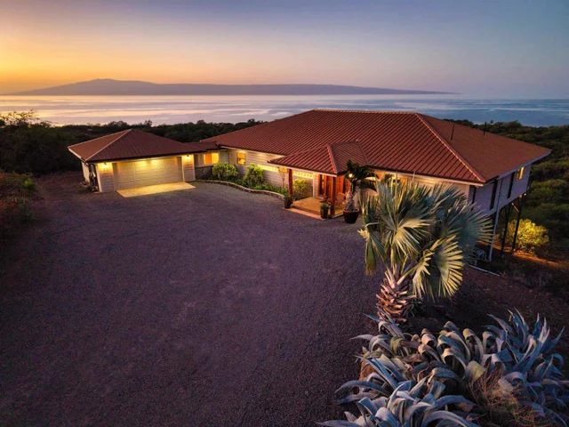 Listing Image for 23 Kupaia Pl 1 of 29