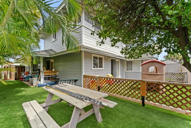 Listing Image for 47 Poniu Cir 10 of 21