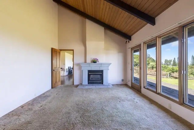 Listing Image for 180 Makana Rd 15 of 43