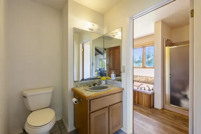 Listing Image for 180 Makana Rd 19 of 43