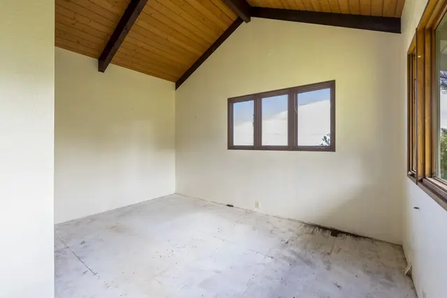 Listing Image for 180 Makana Rd 26 of 43