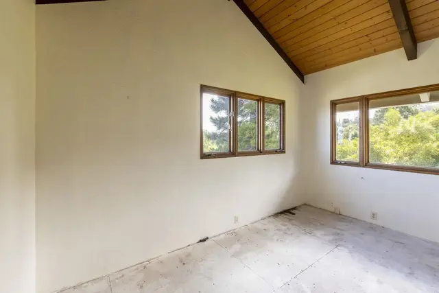 Listing Image for 180 Makana Rd 27 of 43