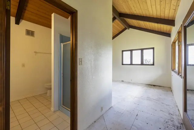 Listing Image for 180 Makana Rd 29 of 43