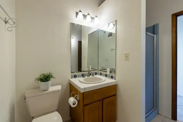 Listing Image for 180 Makana Rd 30 of 43