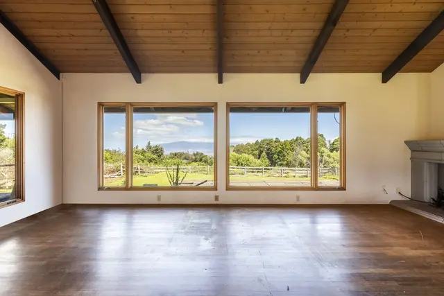 Listing Image for 180 Makana Rd 9 of 43