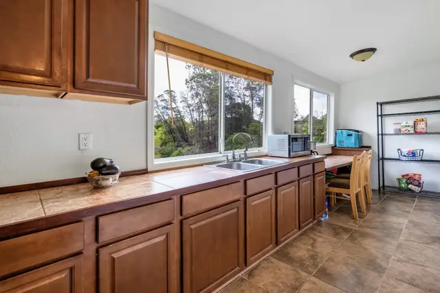 Listing Image for 3531 Baldwin Ave 11 of 17