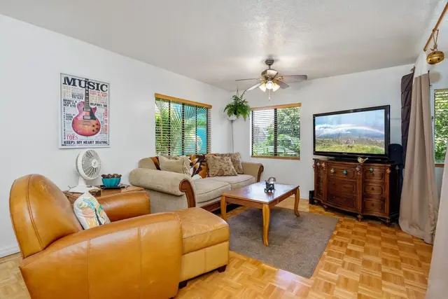 Listing Image for 3531 Baldwin Ave 14 of 17