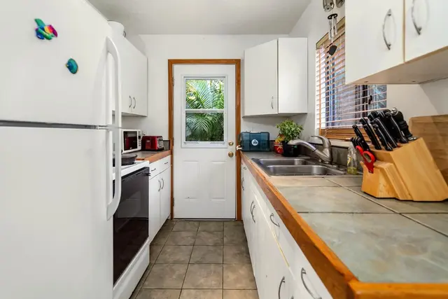 Listing Image for 3531 Baldwin Ave 15 of 17