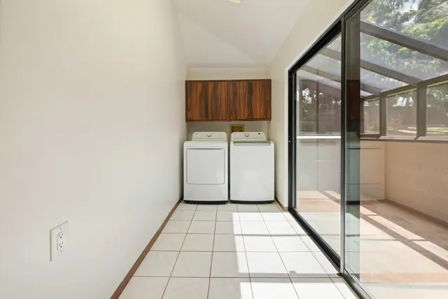 Listing Image for 69 Halelo St 40 of 48