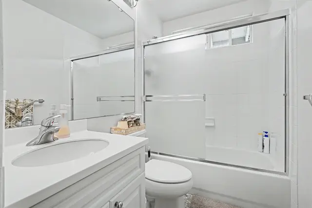 Listing Image for 31 Inoa Po Pl 12 of 13