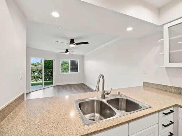 Listing Image for 44 Kanani Rd 2-103 13 of 44