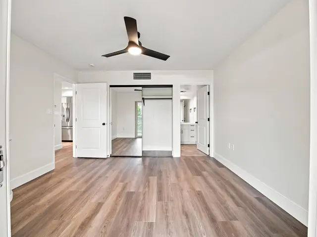 Listing Image for 44 Kanani Rd 2-103 20 of 44