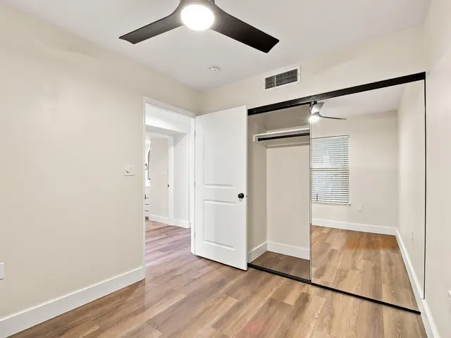 Listing Image for 44 Kanani Rd 2-103 30 of 44