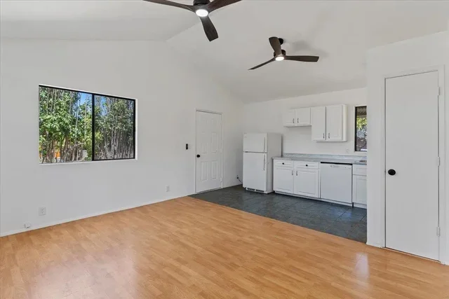 Listing Image for 926 Makani Rd 27 of 43