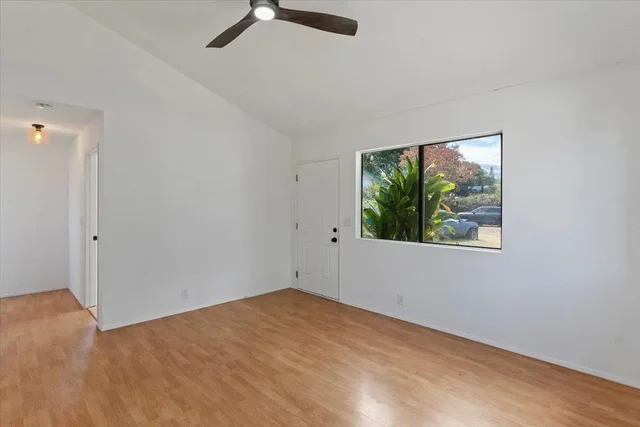 Listing Image for 926 Makani Rd 33 of 43