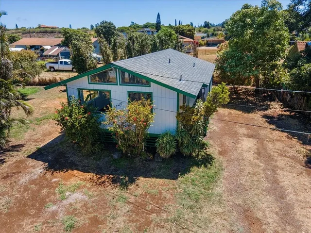Listing Image for 926 Makani Rd 4 of 43