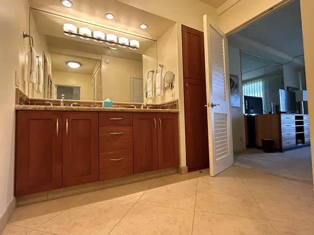 Listing Image for 2481 Kaanapali Pkwy 520/y 16 of 17