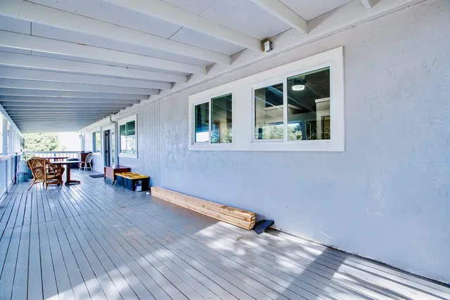 Listing Image for 98 Mahola St 10 of 45