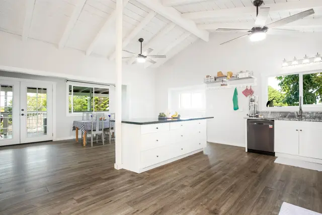 Listing Image for 98 Mahola St 3 of 45