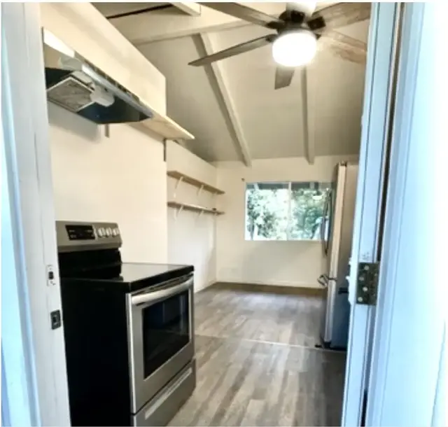 Listing Image for 98 Mahola St 31 of 45