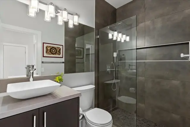 Listing Image for 3950 Kalai Waa St E-103 22 of 34