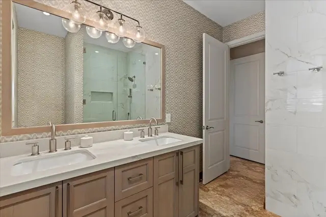 Listing Image for 173 Heleuma Pl 15 of 27