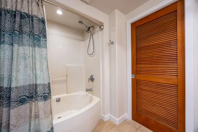 Listing Image for 47 Hua Nui Way 18 of 44