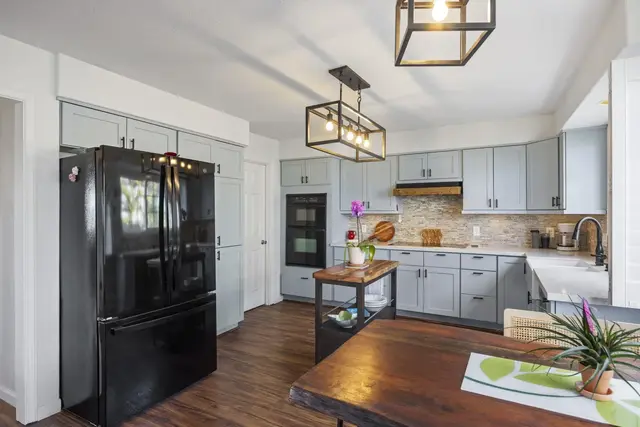 Listing Image for 1332 Hiahia St 25 of 50