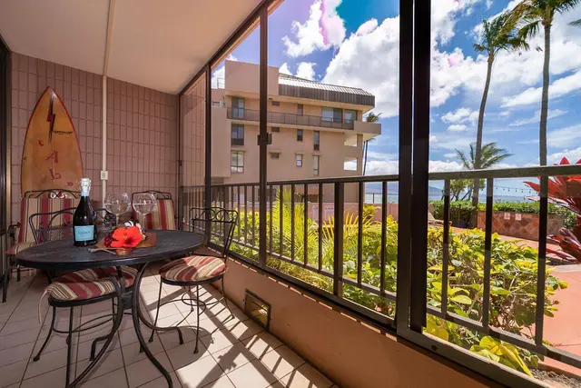 Listing Image for 30 Hauoli St 104 20 of 46
