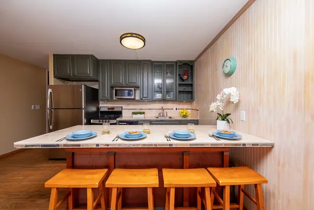 Listing Image for 30 Hauoli St 104 29 of 46