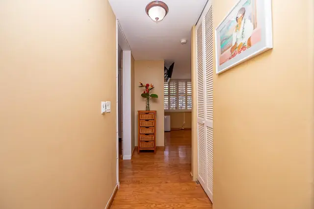 Listing Image for 30 Hauoli St 104 8 of 46