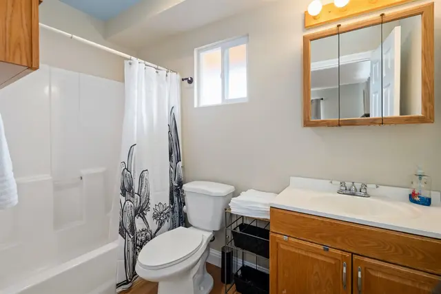Listing Image for 192 Mehani Cir 38 of 50