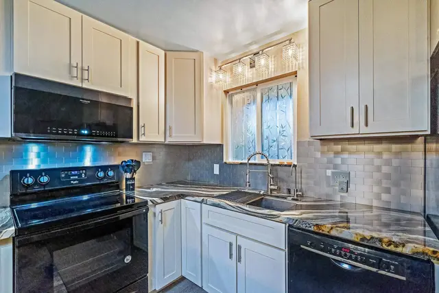 Listing Image for 192 Mehani Cir 7 of 50