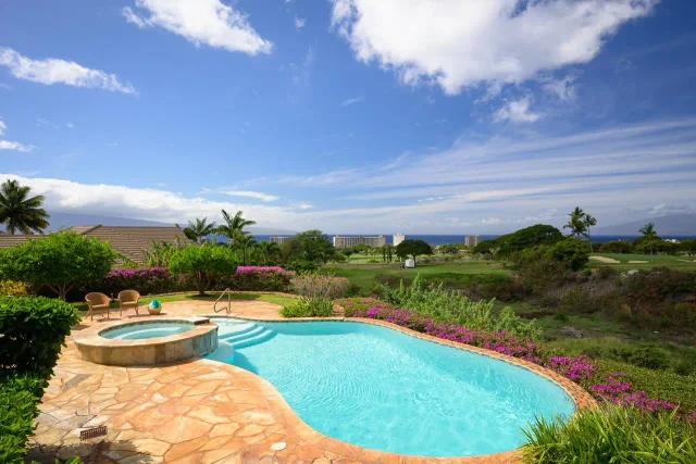 Listing Image for 104 Anapuni Loop 16 of 45