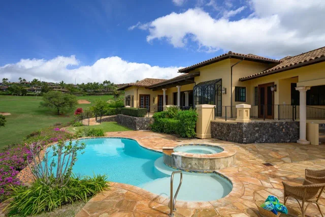 Listing Image for 104 Anapuni Loop 18 of 45