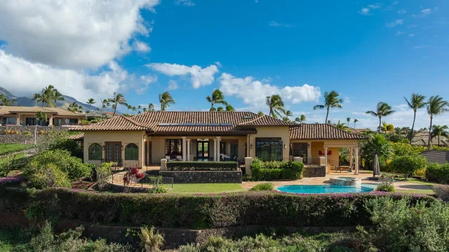 Listing Image for 104 Anapuni Loop 19 of 45