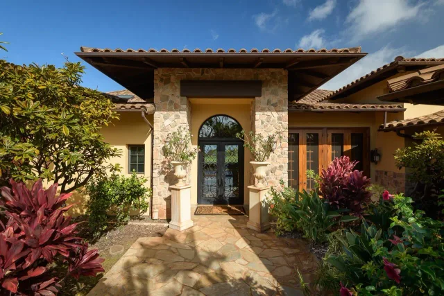 Listing Image for 104 Anapuni Loop 2 of 45