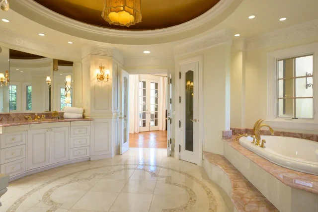 Listing Image for 104 Anapuni Loop 24 of 45