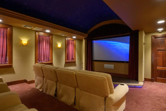 Listing Image for 104 Anapuni Loop 26 of 45