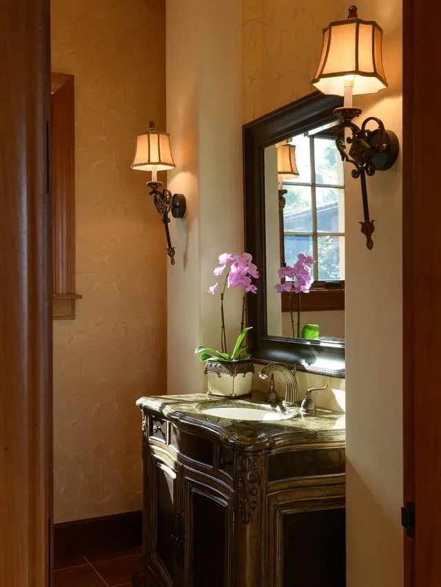 Listing Image for 104 Anapuni Loop 36 of 45