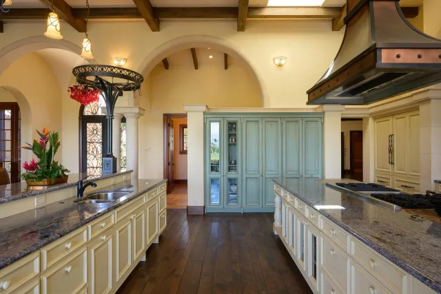 Listing Image for 104 Anapuni Loop 8 of 45