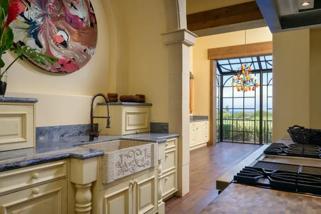 Listing Image for 104 Anapuni Loop 9 of 45