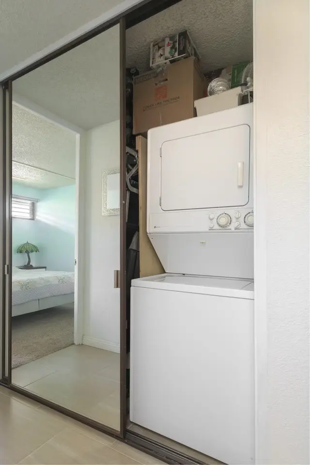 Listing Image for 20 Hauoli St 302 11 of 25